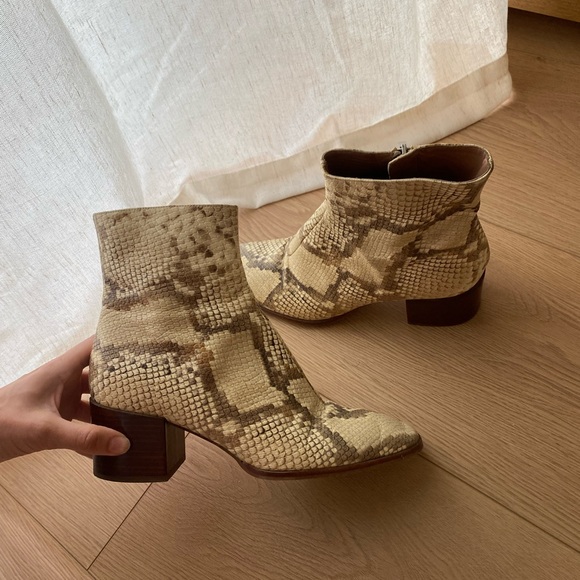 Zara animal print boot, size 8 - Picture 2 of 6